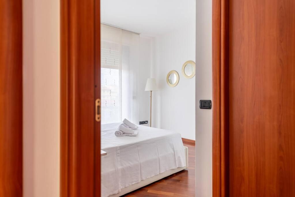 Ferienwohnung Attico Vicino Milano, Mxp, Rho Fiera Busto Arsizio Exterior foto